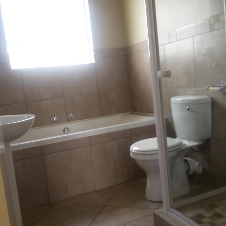 2 Bedroom Property for Sale in Riversdale Gauteng