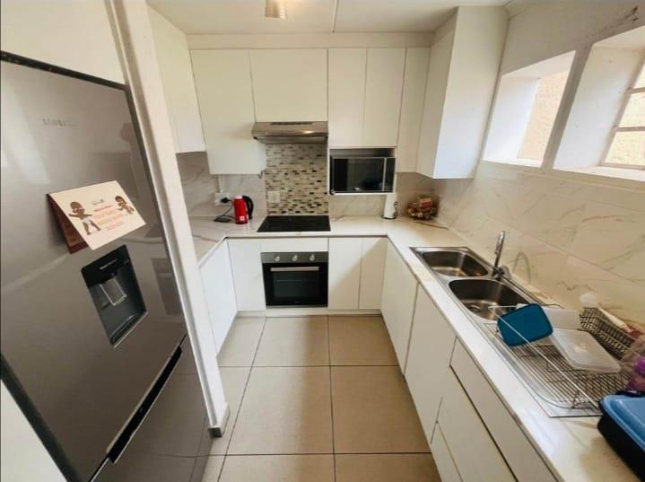 3 Bedroom Property for Sale in Mondeor Gauteng
