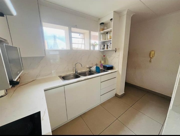 3 Bedroom Property for Sale in Mondeor Gauteng