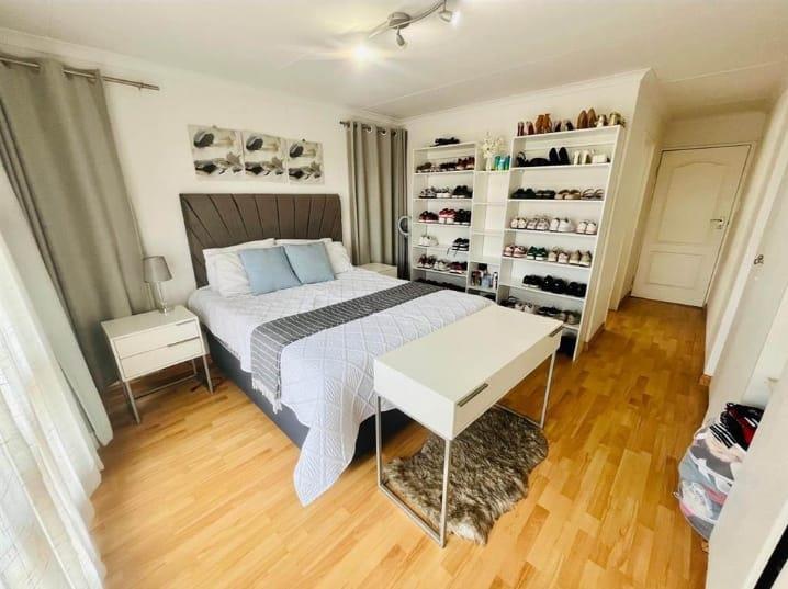 3 Bedroom Property for Sale in Mondeor Gauteng