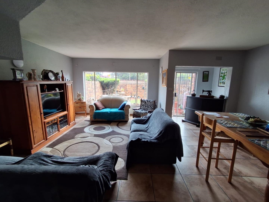 3 Bedroom Property for Sale in Brackenhurst Gauteng