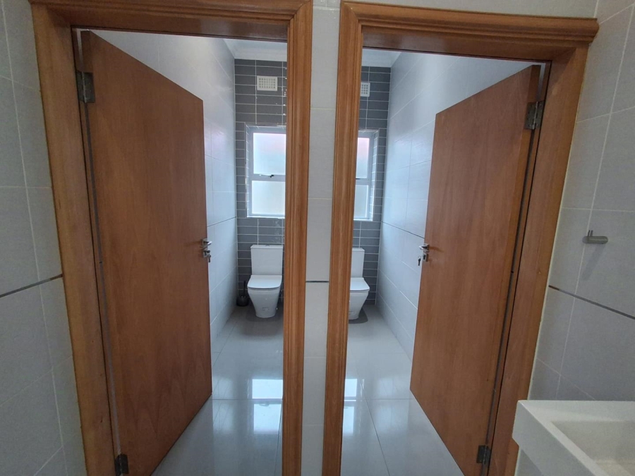 14 Bedroom Property for Sale in Bassonia Gauteng