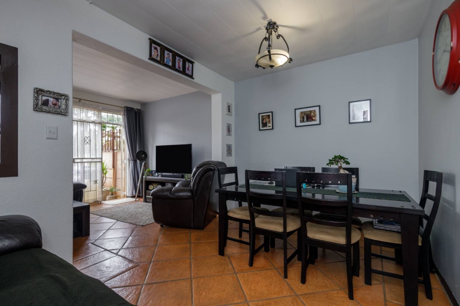 2 Bedroom Property for Sale in Brackenhurst Gauteng