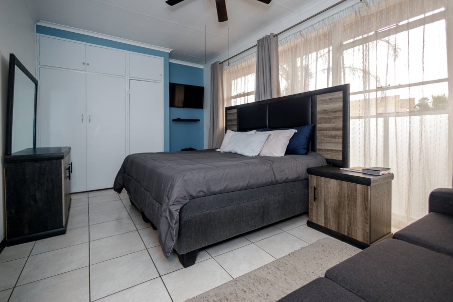 2 Bedroom Property for Sale in Brackenhurst Gauteng