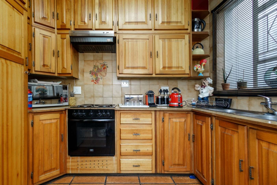 2 Bedroom Property for Sale in Brackenhurst Gauteng