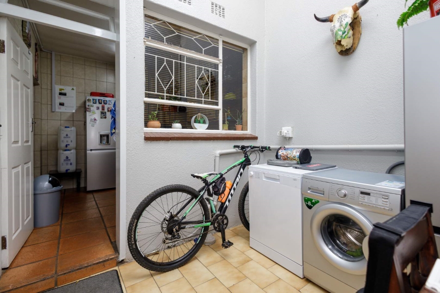 2 Bedroom Property for Sale in Brackenhurst Gauteng