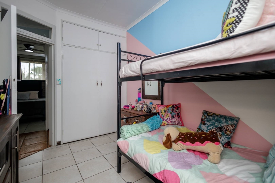 2 Bedroom Property for Sale in Brackenhurst Gauteng