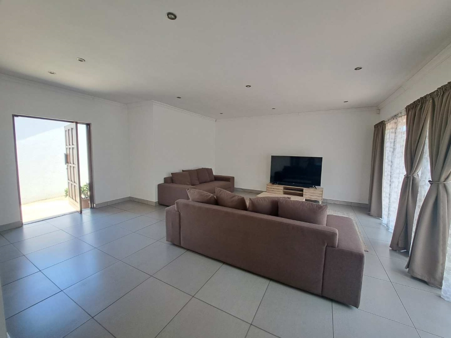 To Let 3 Bedroom Property for Rent in Brackenhurst Gauteng