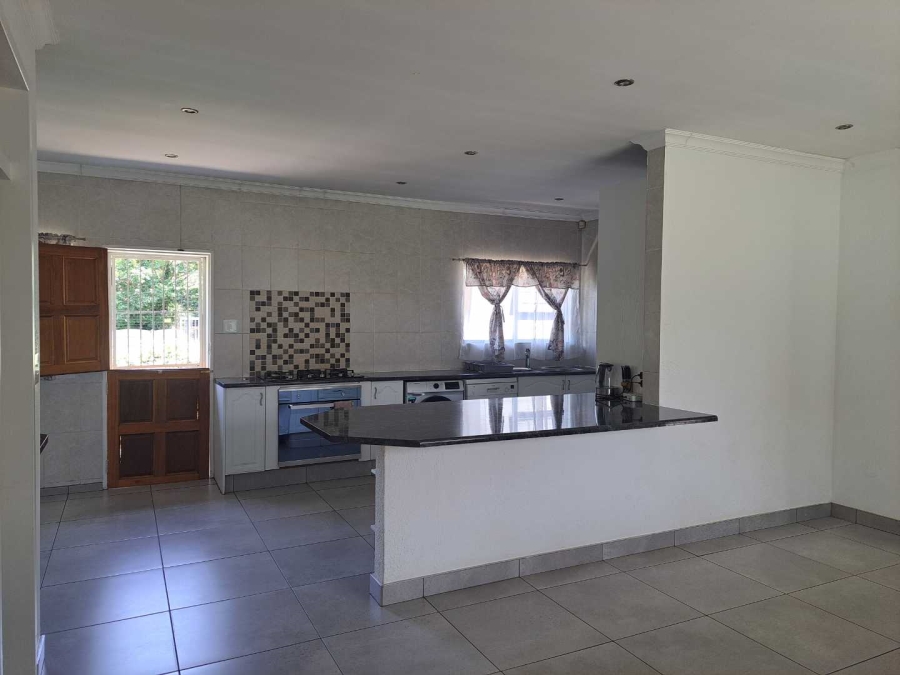 To Let 3 Bedroom Property for Rent in Brackenhurst Gauteng