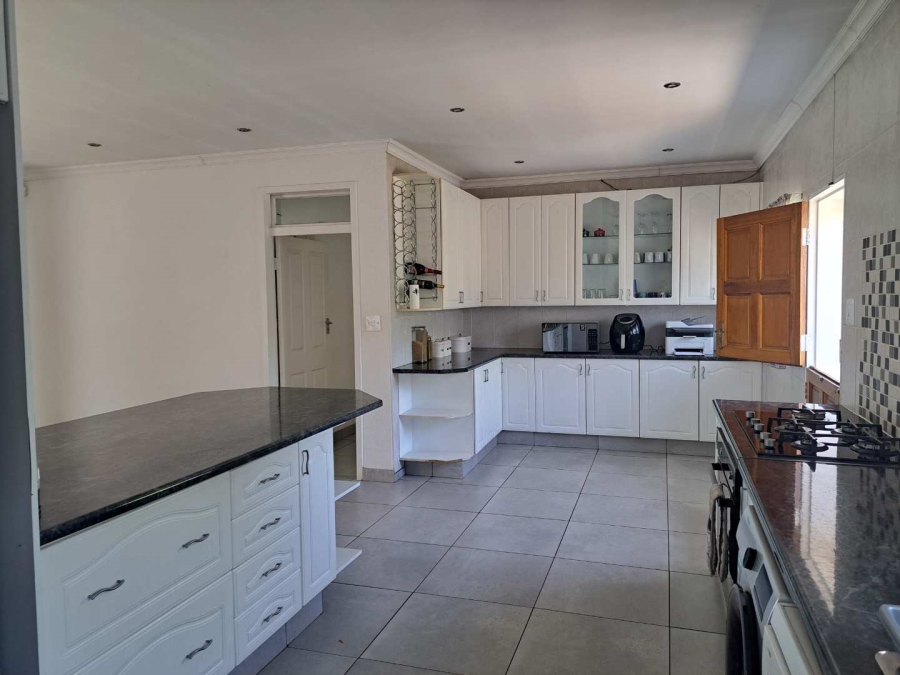 To Let 3 Bedroom Property for Rent in Brackenhurst Gauteng