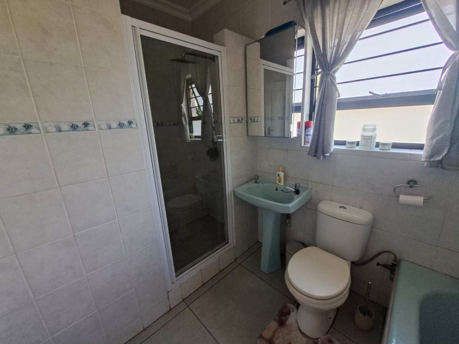 To Let 3 Bedroom Property for Rent in Brackenhurst Gauteng