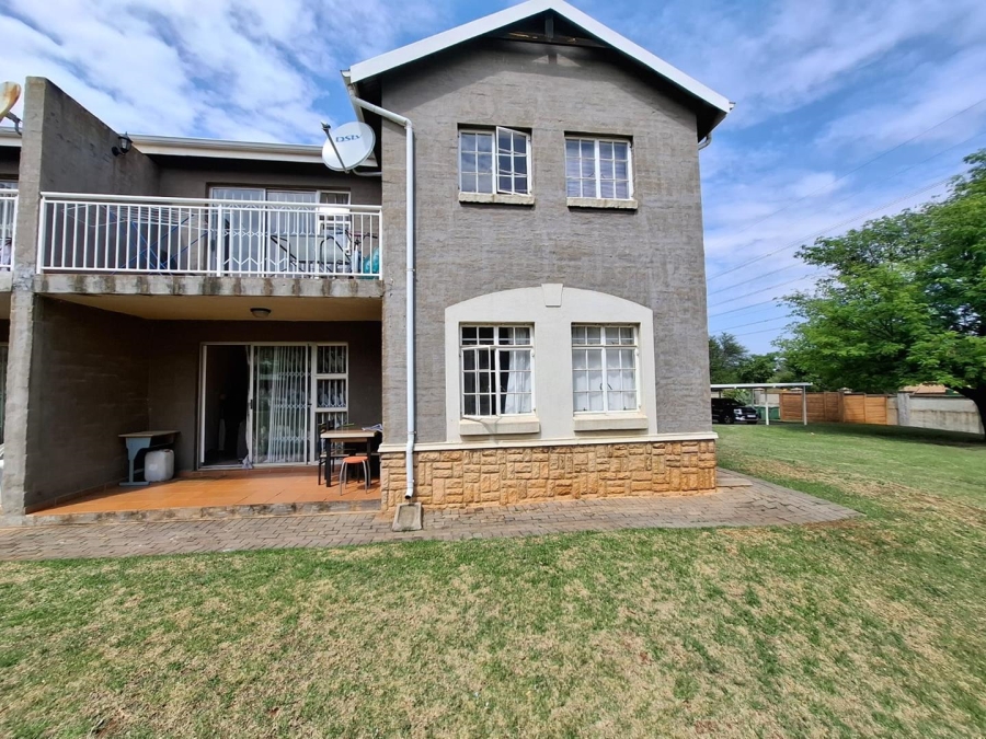 2 Bedroom Property for Sale in Olympus AH Gauteng