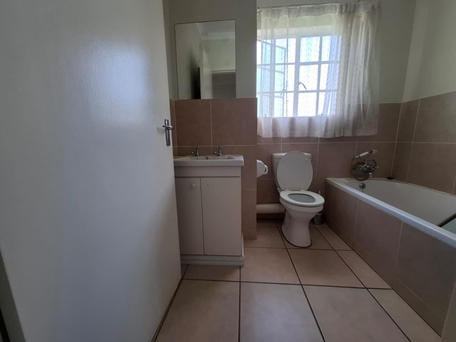 2 Bedroom Property for Sale in Olympus AH Gauteng