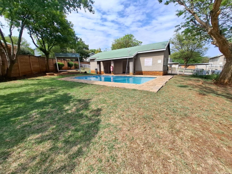 2 Bedroom Property for Sale in Olympus AH Gauteng