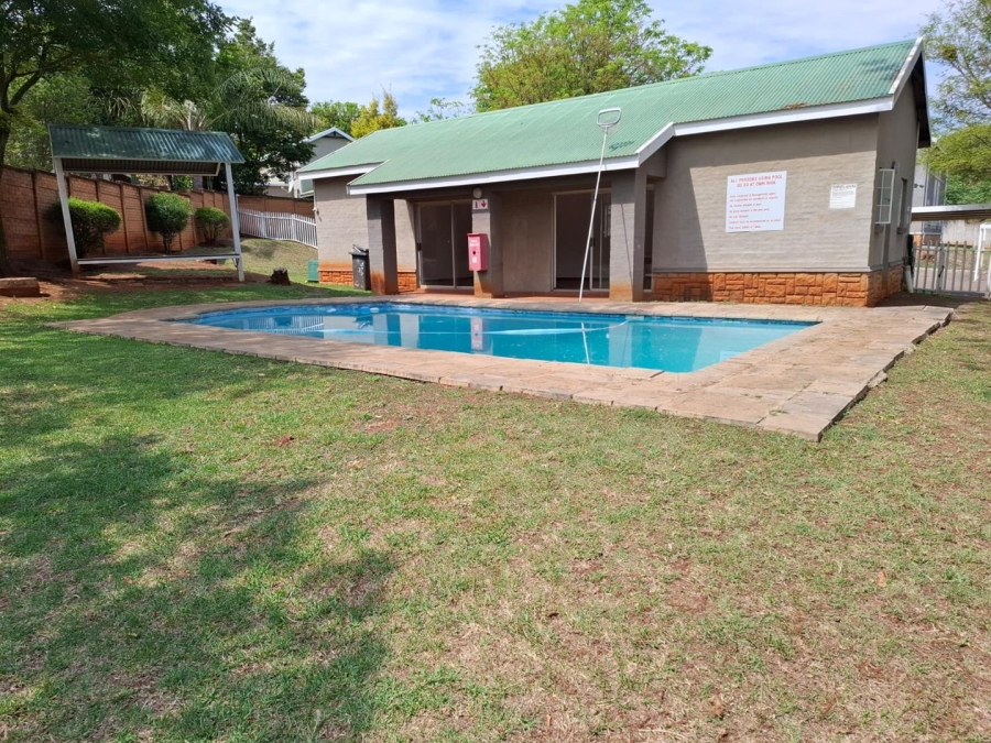 2 Bedroom Property for Sale in Olympus AH Gauteng