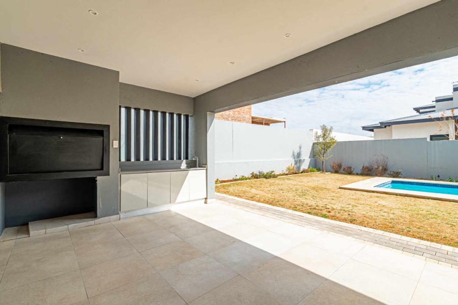 4 Bedroom Property for Sale in Eye of Africa Gauteng