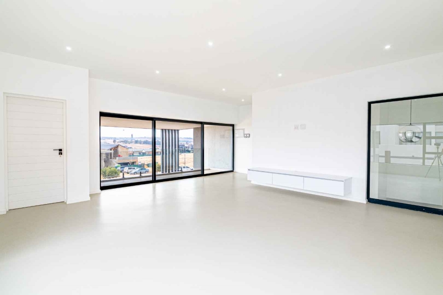 4 Bedroom Property for Sale in Eye of Africa Gauteng