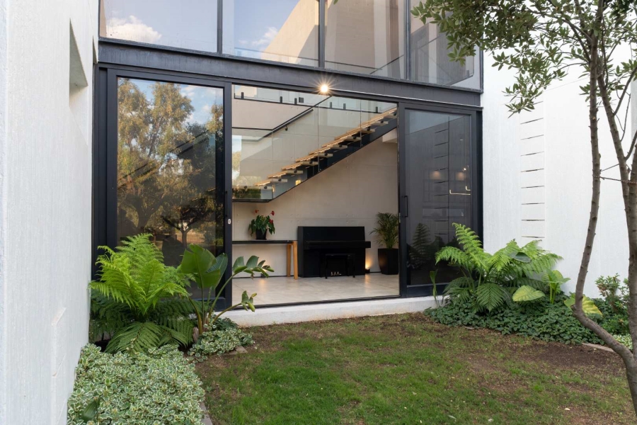 4 Bedroom Property for Sale in Eye of Africa Gauteng