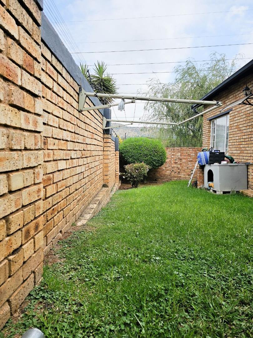 2 Bedroom Property for Sale in Wilgeheuwel Gauteng
