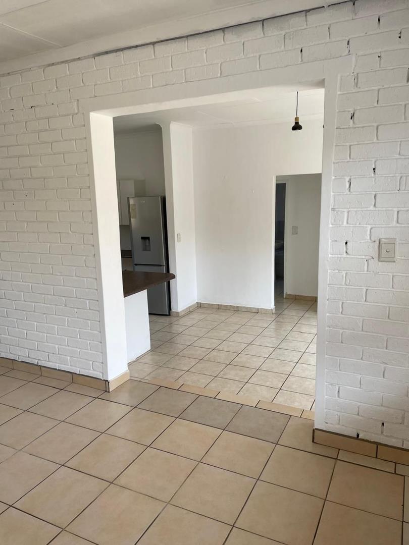 2 Bedroom Property for Sale in Wilgeheuwel Gauteng