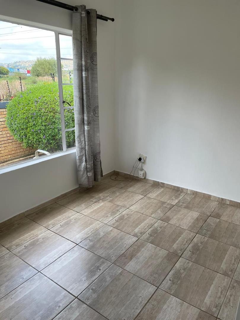 2 Bedroom Property for Sale in Wilgeheuwel Gauteng