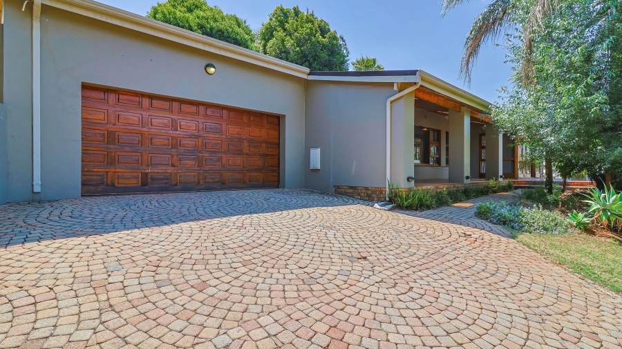 4 Bedroom Property for Sale in Fairland Gauteng