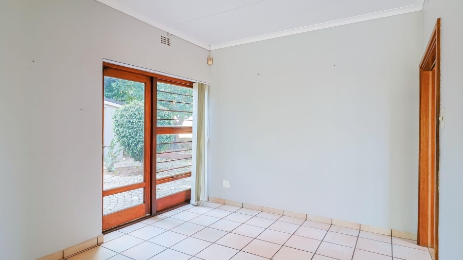 4 Bedroom Property for Sale in Fairland Gauteng