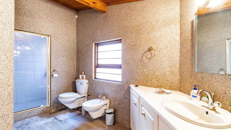 4 Bedroom Property for Sale in Fairland Gauteng