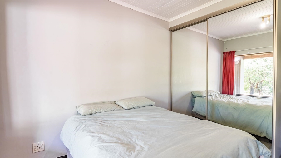 4 Bedroom Property for Sale in Fairland Gauteng