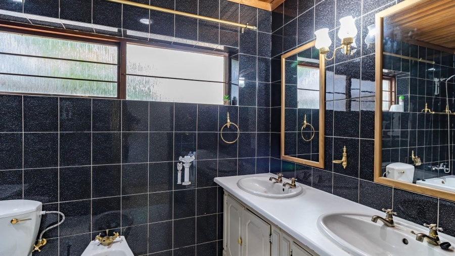 4 Bedroom Property for Sale in Fairland Gauteng