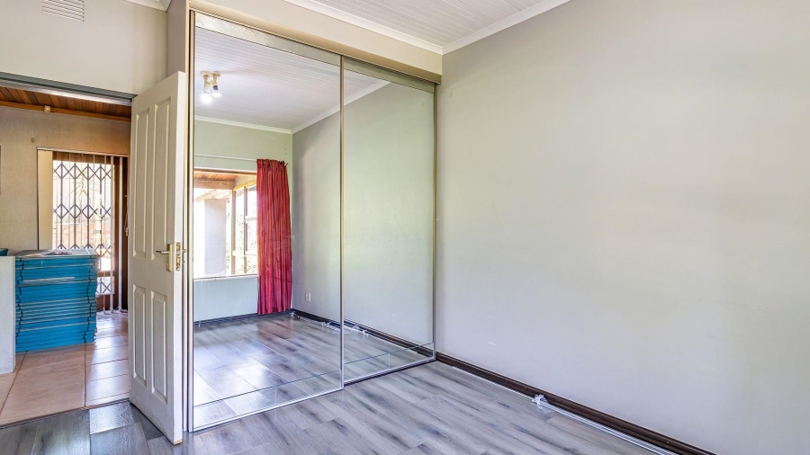 4 Bedroom Property for Sale in Fairland Gauteng