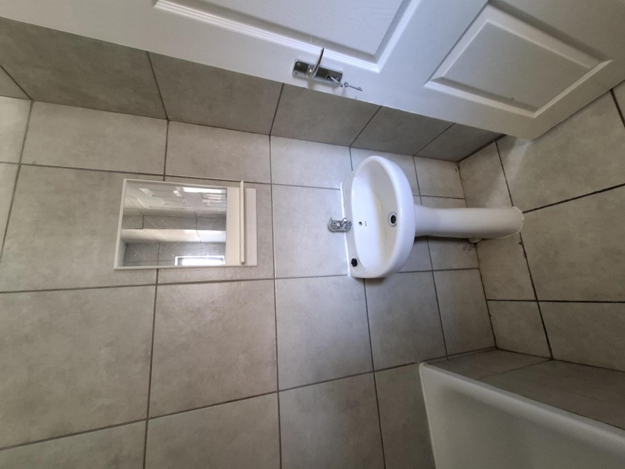 To Let 2 Bedroom Property for Rent in Kempton Park Proper Gauteng