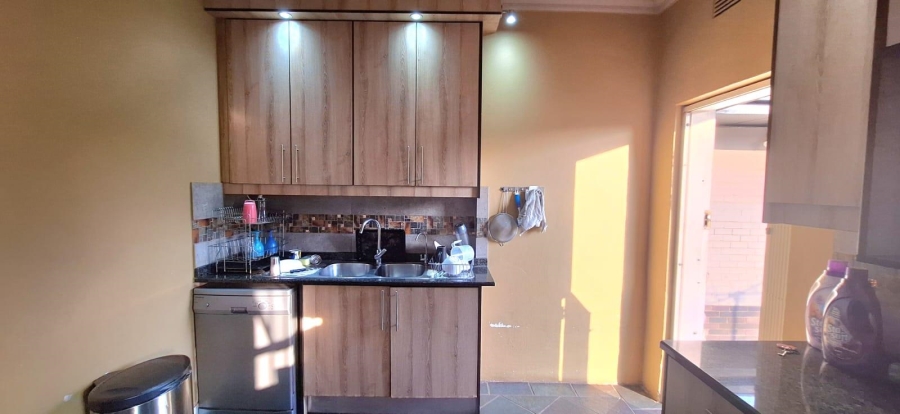 3 Bedroom Property for Sale in Parkdene Gauteng