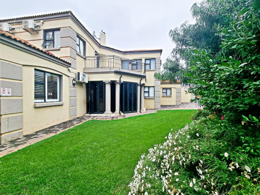 4 Bedroom Property for Sale in Olympus AH Gauteng