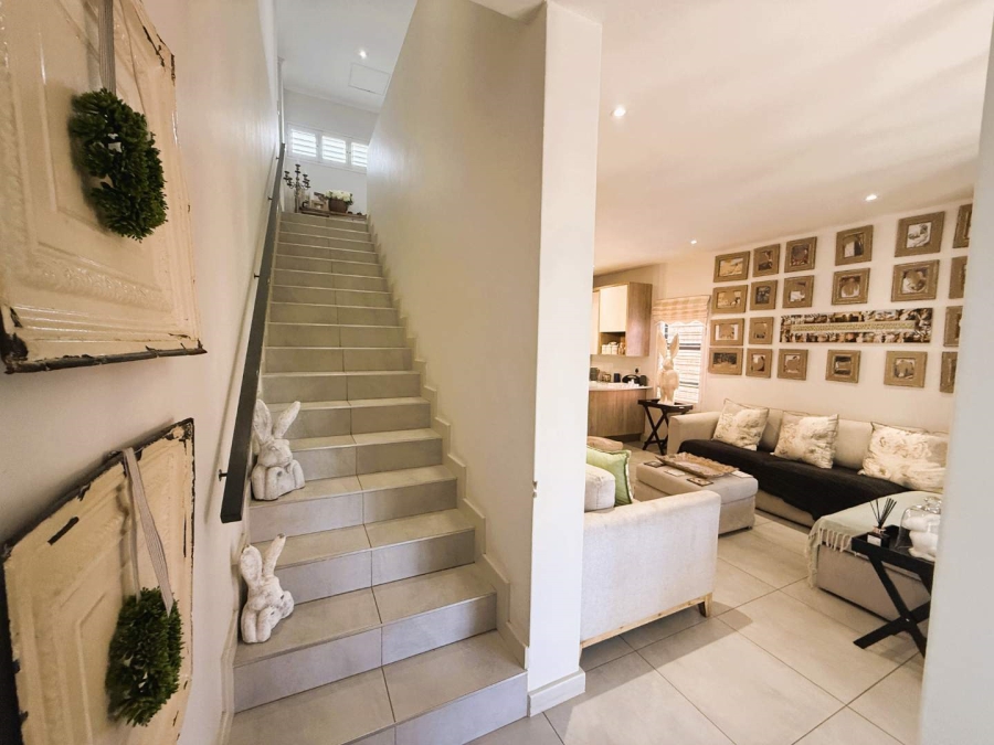 3 Bedroom Property for Sale in Pinehaven Gauteng