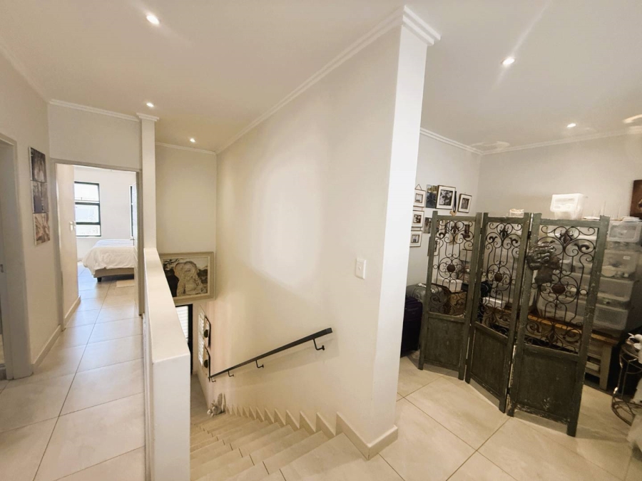 3 Bedroom Property for Sale in Pinehaven Gauteng