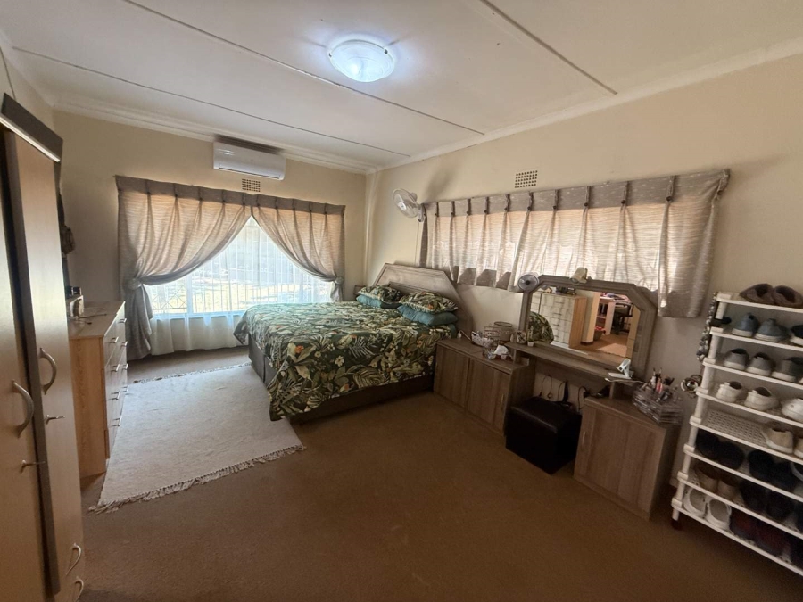 3 Bedroom Property for Sale in Discovery Gauteng