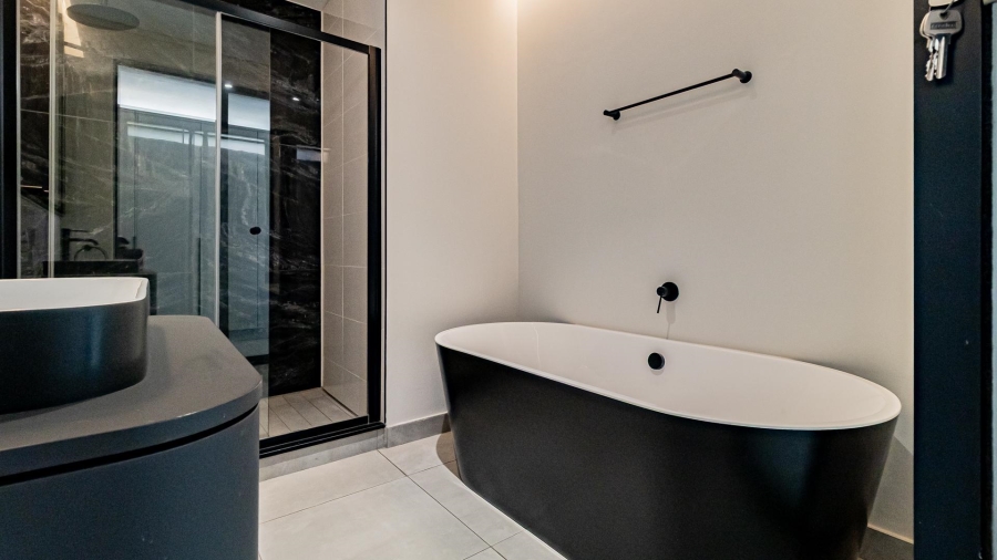 3 Bedroom Property for Sale in Waterfall Gauteng