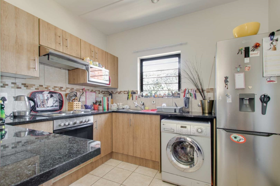 2 Bedroom Property for Sale in Olivedale Gauteng