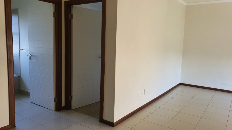 To Let 2 Bedroom Property for Rent in Jackal Creek Golf Estate Gauteng