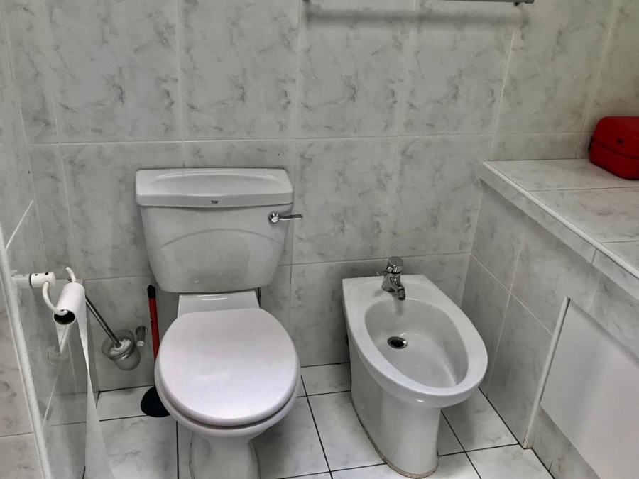 To Let 3 Bedroom Property for Rent in Melrose North Gauteng