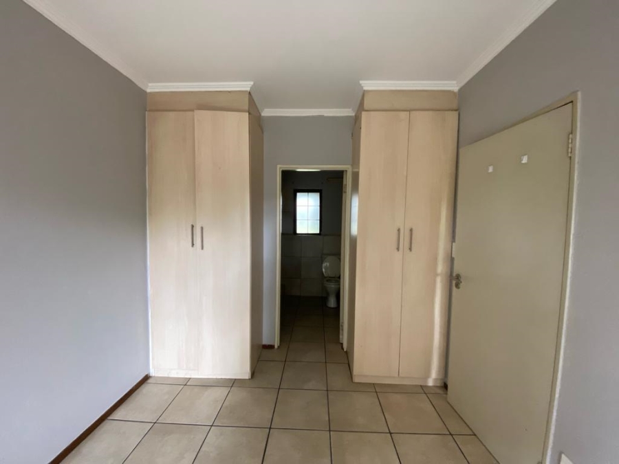 1 Bedroom Property for Sale in Rivonia Gauteng
