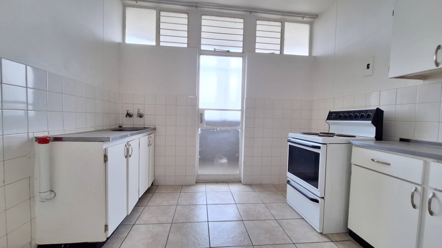 To Let 2 Bedroom Property for Rent in Constantia Kloof Gauteng