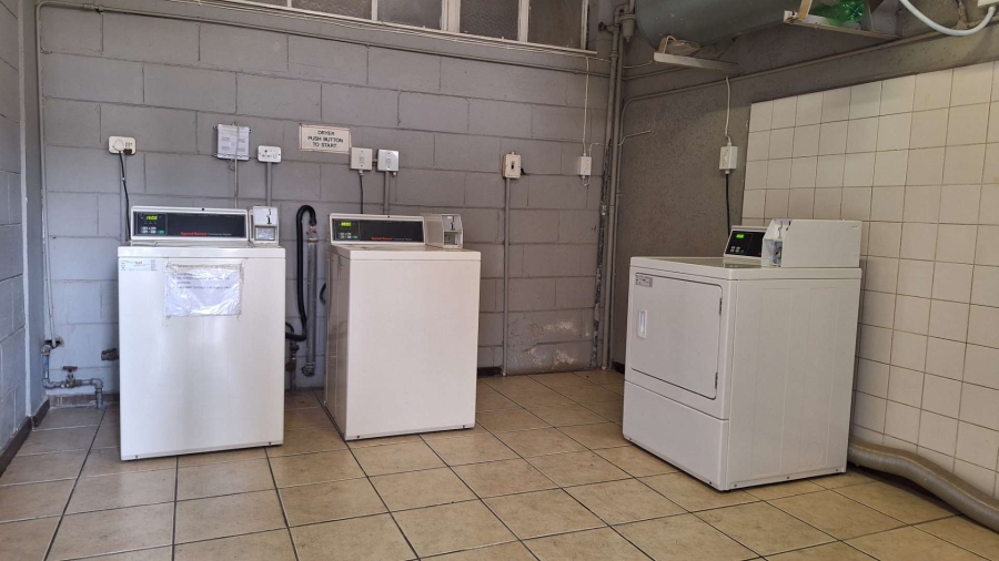 To Let 2 Bedroom Property for Rent in Constantia Kloof Gauteng