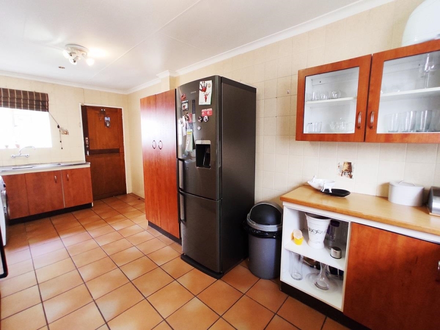 To Let 3 Bedroom Property for Rent in Randpark Gauteng