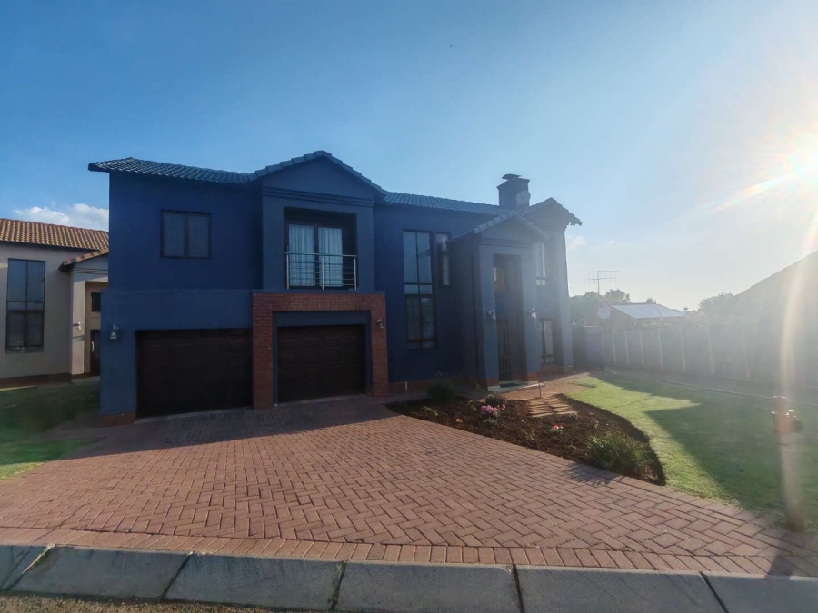 4 Bedroom Property for Sale in Wierdapark Gauteng