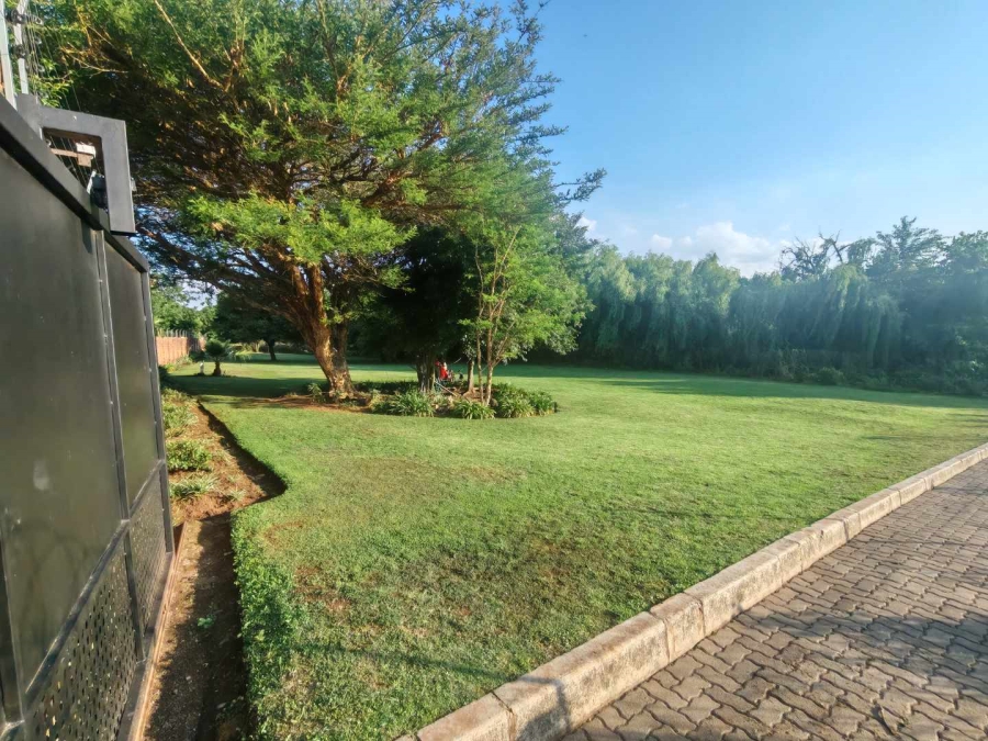 4 Bedroom Property for Sale in Wierdapark Gauteng