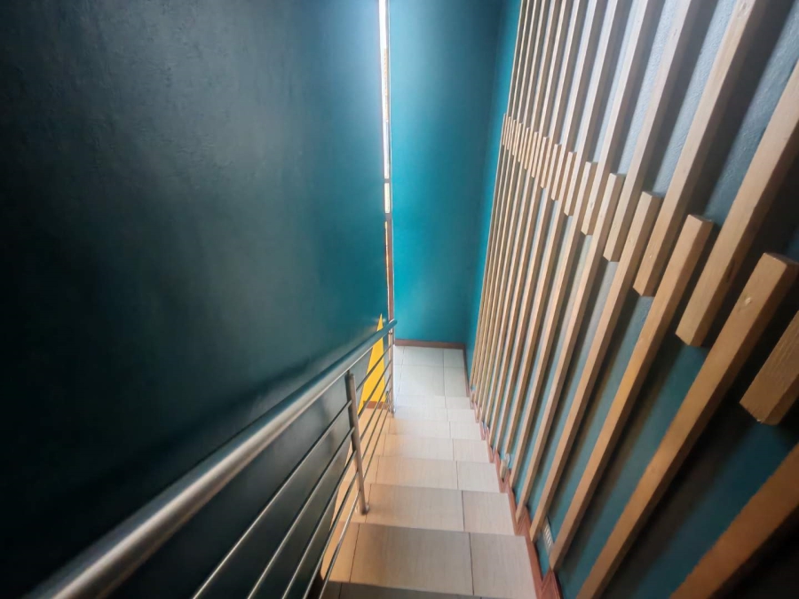 4 Bedroom Property for Sale in Wierdapark Gauteng