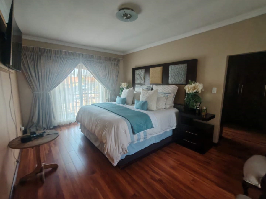 4 Bedroom Property for Sale in Wierdapark Gauteng