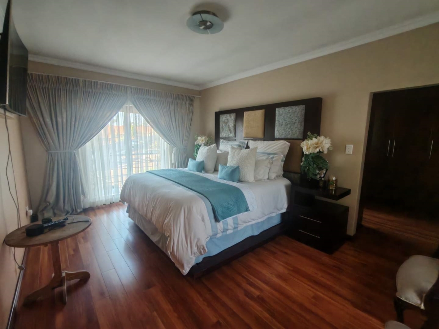 4 Bedroom Property for Sale in Wierdapark Gauteng